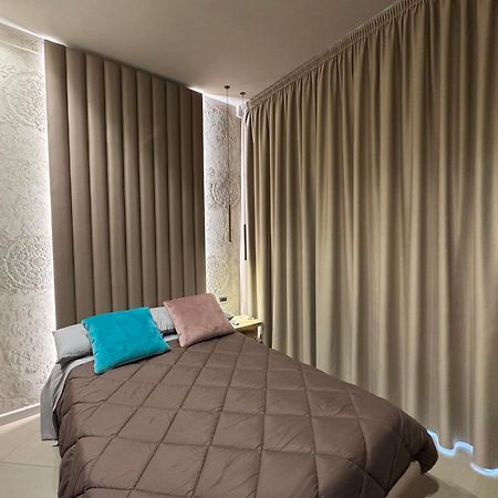 Tropicana Room Caserta Exterior foto
